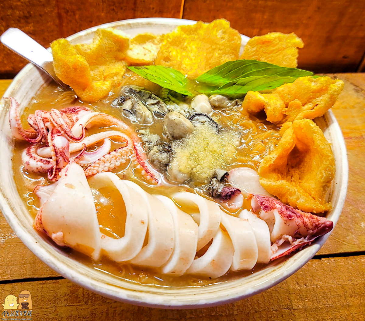 台北中山站浮誇系美食麵線町，藏在赤峰街裡面的巷弄美食